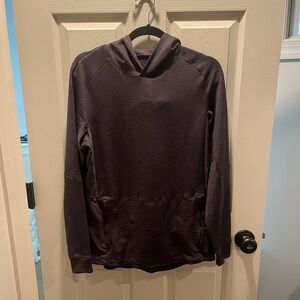 Lululemon license to train hoodie